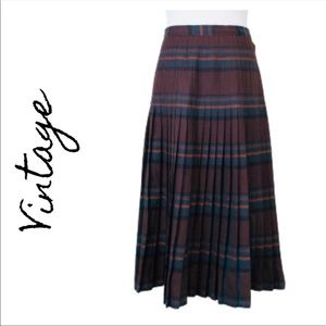 VINTAGE HIGHLAND QUEEN Wool Skirt - Size 14